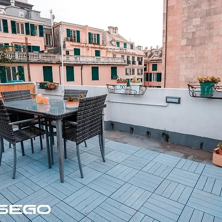 Dimora Al Teatro - Centro Storico Genoa