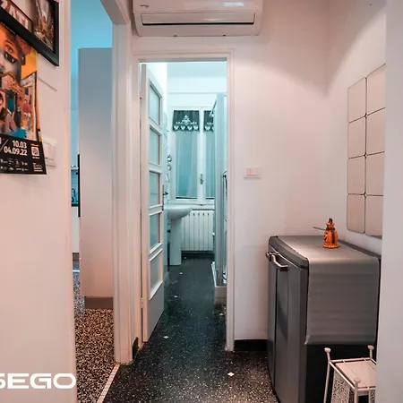 Dimora Al Teatro - Centro Storico Apartament Genua